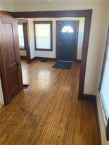 186 Spruce Ave, Unit 120 Pioneer Rooms in Rochester, NY - Building Photo