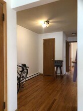 921 Haywood Dr in Madison, WI - Building Photo - Building Photo