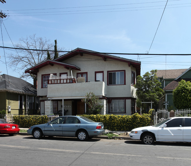 1214-1218 Dewey Ave in Los Angeles, CA - Foto de edificio - Building Photo