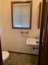 1240 Western Ave in Stayton, OR - Building Photo - Building Photo