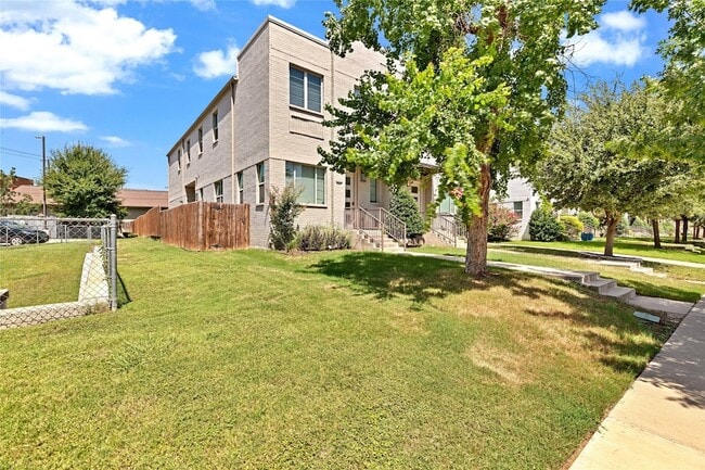 228 Wimberly St, Unit 712-Furnished in Fort Worth, TX - Building Photo - Building Photo