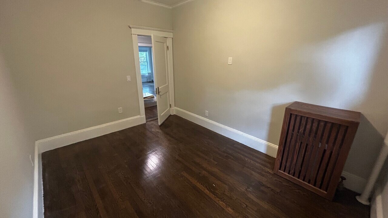 6 Radcliffe Rd, Unit 1 in Boston, MA - Building Photo