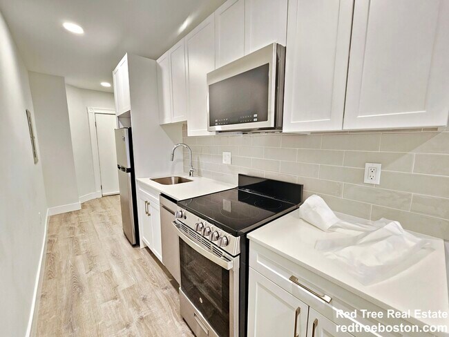 40 Joy St, Unit 8 in Boston, MA - Building Photo - Building Photo