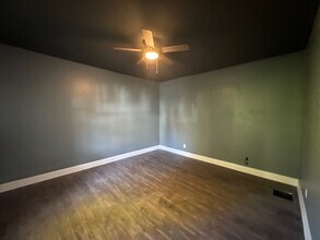 230 W 29th St in Indianapolis, IN - Building Photo - Building Photo