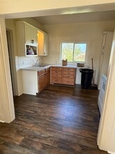 2101 Simpson Ave in Hoquiam, WA - Building Photo - Building Photo