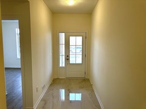 Tranquil and Private Bungalow in Bobcaygeo in Kawartha Lakes, ON - Building Photo - Building Photo