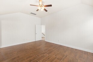 4818 Fair Oak Dale Ln in Humble, TX - Building Photo