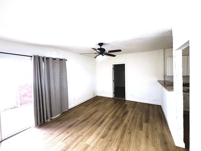 8060 Kyle St in Los Angeles, CA - Building Photo - Building Photo