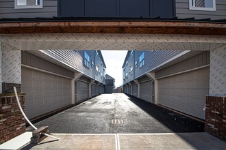 Essex Apartments in Carteret, NJ - Foto de edificio - Building Photo