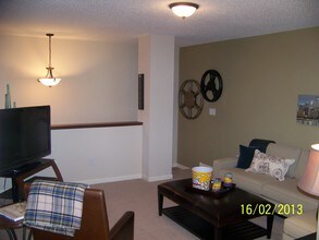 2145 Cedar Grove Trail in Eagan, MN - Building Photo - Building Photo