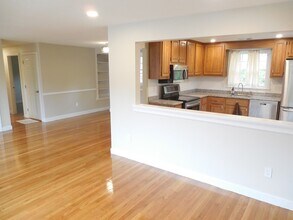 166 Totten Pond Rd in Waltham, MA - Building Photo - Building Photo