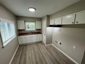 14215 Osage Dr in Balch Springs, TX - Building Photo - Building Photo
