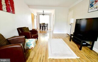 10 Ashby St in Alexandria, VA - Building Photo