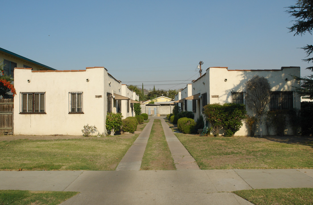 2919-2923 Gracia St in Los Angeles, CA - Building Photo