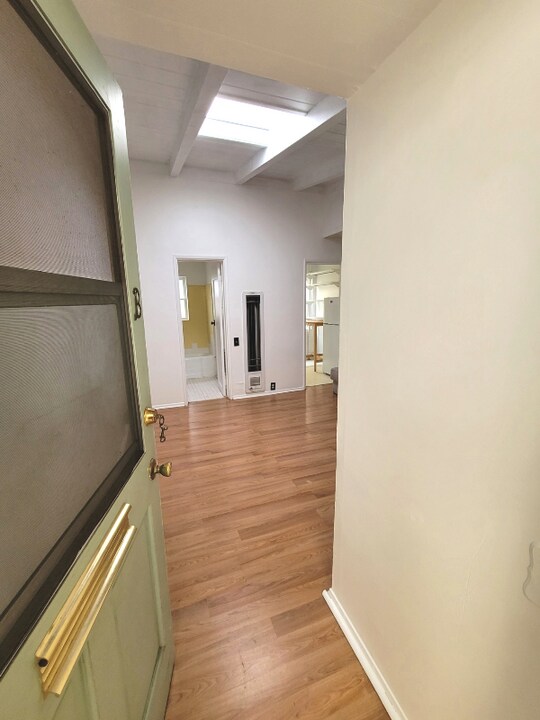 1227 17th St in Santa Monica, CA - Building Photo