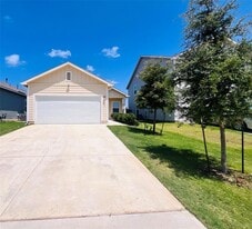 325 Geode Glen in Maxwell, TX - Building Photo