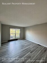 1044 Tatesbrook Dr in Lexington, KY - Building Photo - Building Photo