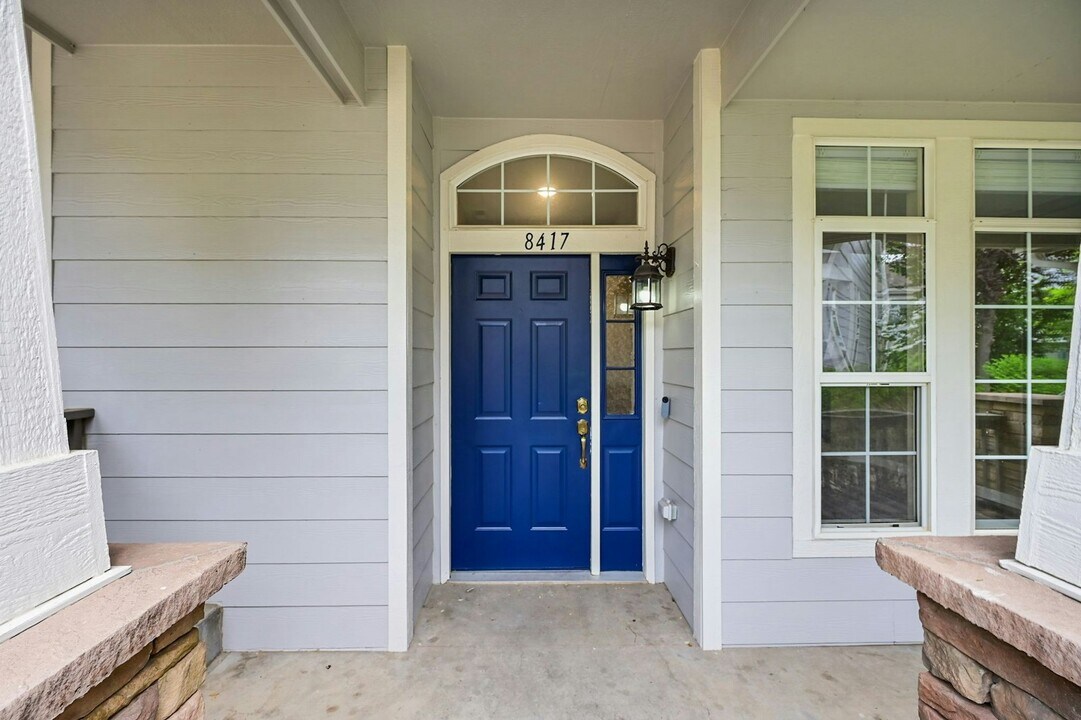 8417 Stonybridge Cir in Littleton, CO - Building Photo