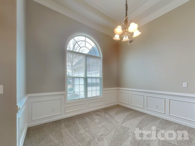 2313 Temple View Dr in Snellville, GA - Building Photo - Building Photo