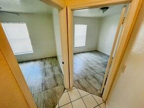 13711 Yarmouth Ct in Wellington, FL - Foto de edificio - Building Photo