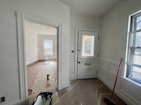 14 Quint Ave, Unit 1 in Boston, MA - Building Photo