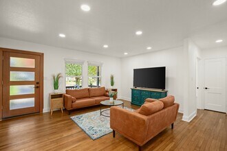 1207 Romeria Dr in Austin, TX - Building Photo - Building Photo
