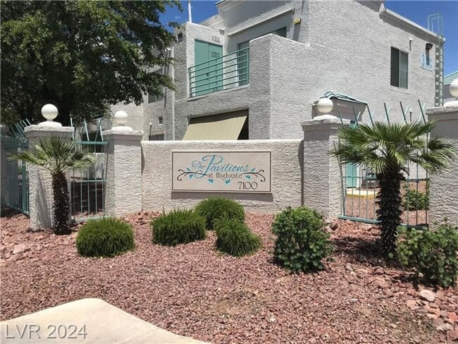 property at 7100 W Pirates Cove Rd