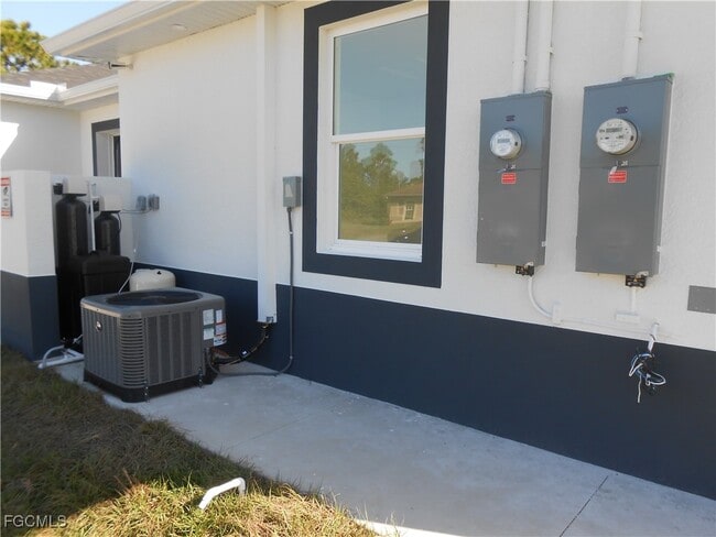 property at 937 Graystone Ave