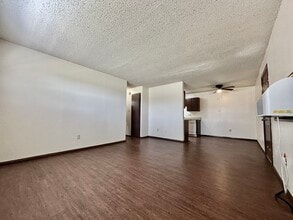 Fox Valley in Lawton, OK - Building Photo - Building Photo