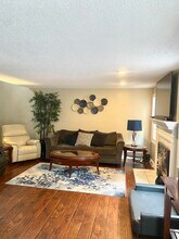 32 N Hill Dr in Buffalo, NY - Building Photo - Building Photo