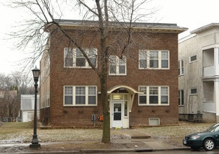 1722 Grand Ave in St. Paul, MN - Foto de edificio - Building Photo