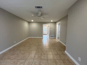 1319 W Price Ln in Rogers, AR - Building Photo - Building Photo