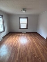 2617 Peach Ln in Wooster, OH - Foto de edificio - Building Photo