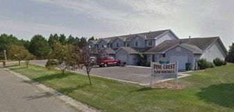 Pine Crest Townhomes in Staples, MN - Building Photo