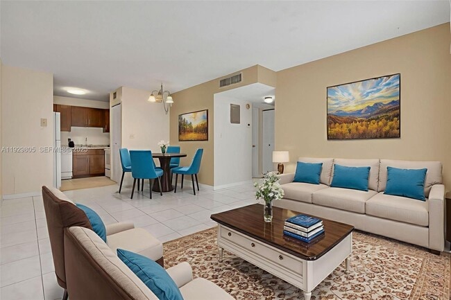 2651 Riverside Dr in Coral Springs, FL - Building Photo - Building Photo