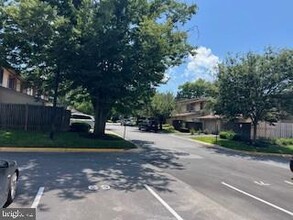 19567 Brassie Pl in Gaithersburg, MD - Building Photo - Building Photo