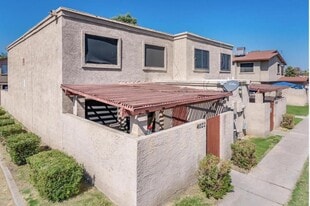 4024 W Reade Ave in Phoenix, AZ - Building Photo