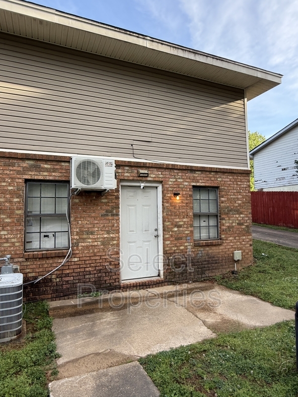 property at 2011 Stonemill Dr