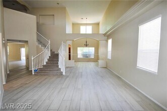 5808 Amber Station Ave in Las Vegas, NV - Building Photo - Building Photo