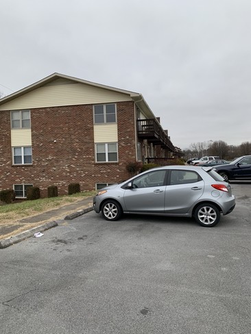 Bristol Downtown Plaza Apartments in Bristol, VA - Building Photo - Building Photo