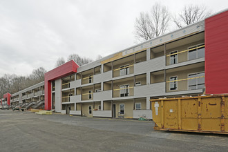 The View at Mission Ridge in Chattanooga, TN - Building Photo - Building Photo