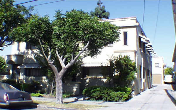 468-472 Saint Louis Ave in Long Beach, CA - Foto de edificio - Building Photo