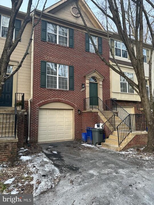 2117 Cambridge Park Ct in Silver Spring, MD - Building Photo