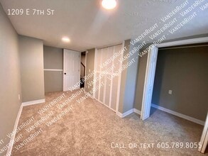 1209 E 7th St in Sioux Falls, SD - Building Photo - Building Photo