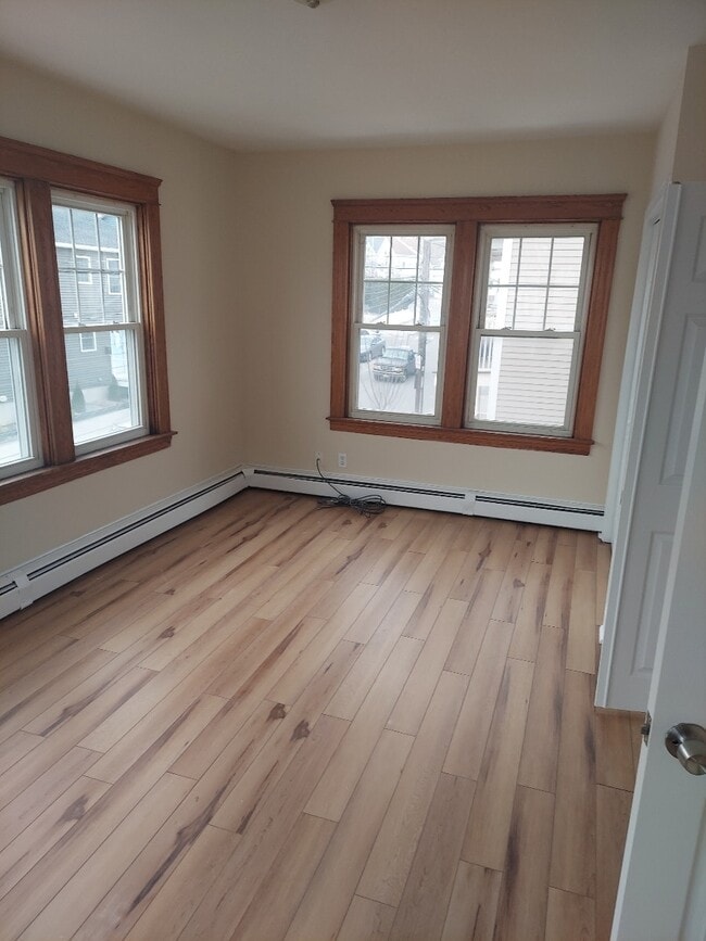 27 Moore St in Central Falls, RI - Building Photo - Building Photo