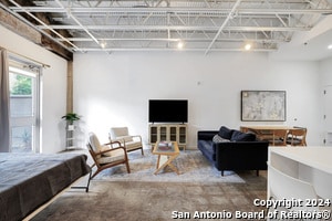 property at 1115 S Alamo St