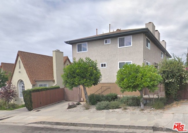 1297 S Cochran Ave, Unit C