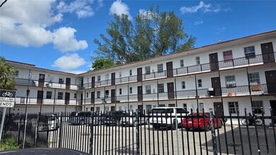 7001 NW 15th Ave in Miami, FL - Building Photo - Building Photo