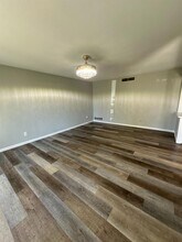 1310 W Magill Ave in Fresno, CA - Building Photo - Building Photo