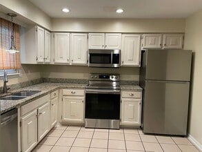 3807 Mystic Cove Ct in Virginia Beach, VA - Building Photo - Building Photo